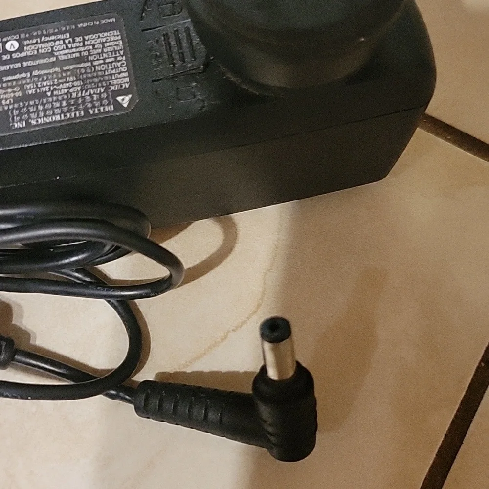 OEM Delta Electronics Acer Power Supply Adapter Cord
